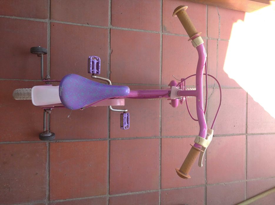 Bicicleta de criança tudo funcional