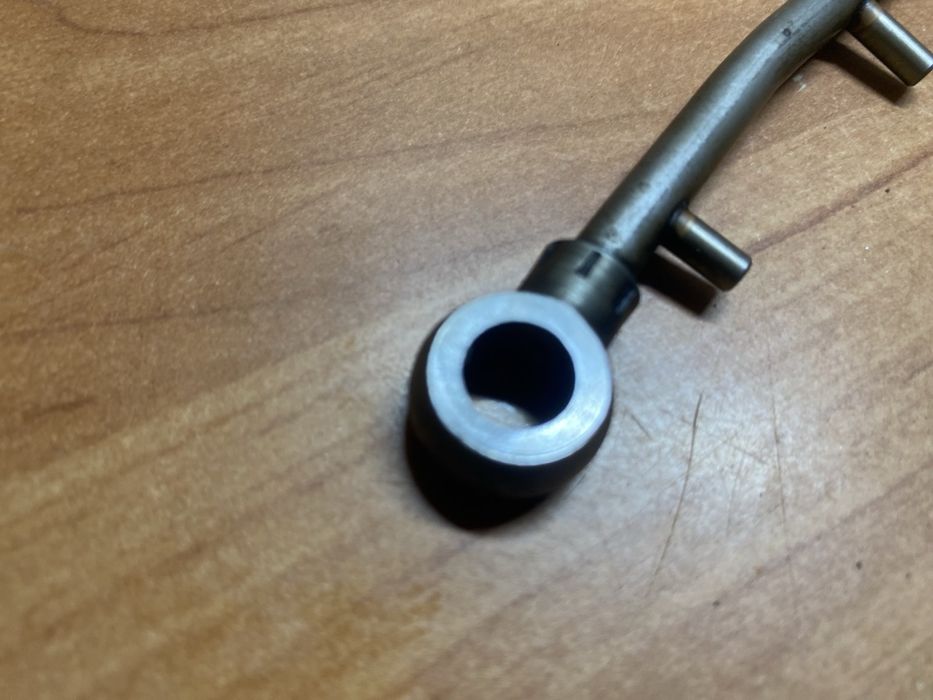 Трубки смазки розпредвала Тойота Авенсіс т25 2.2 d-cat 177 к.с. дизель