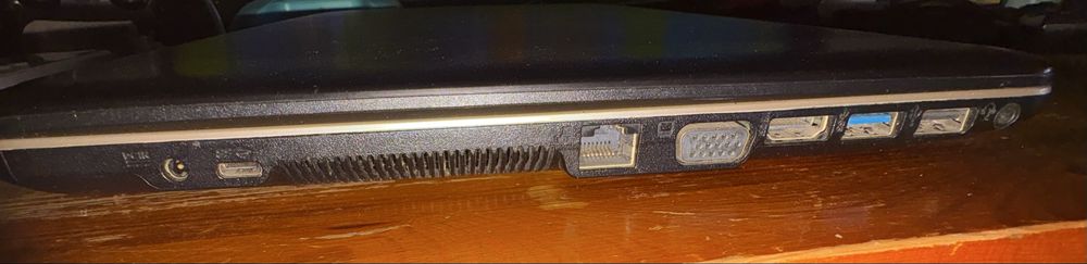 Laptop asus F540L