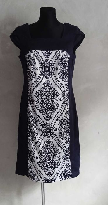 Ładna sukienka granat r. 42