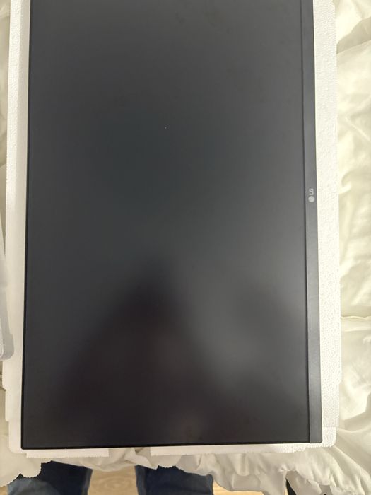 Monitor LG 27 cali full HD 100 Hz