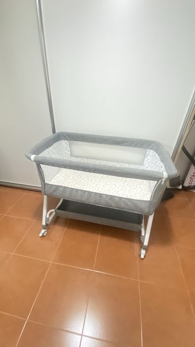Berço para bebé dormir