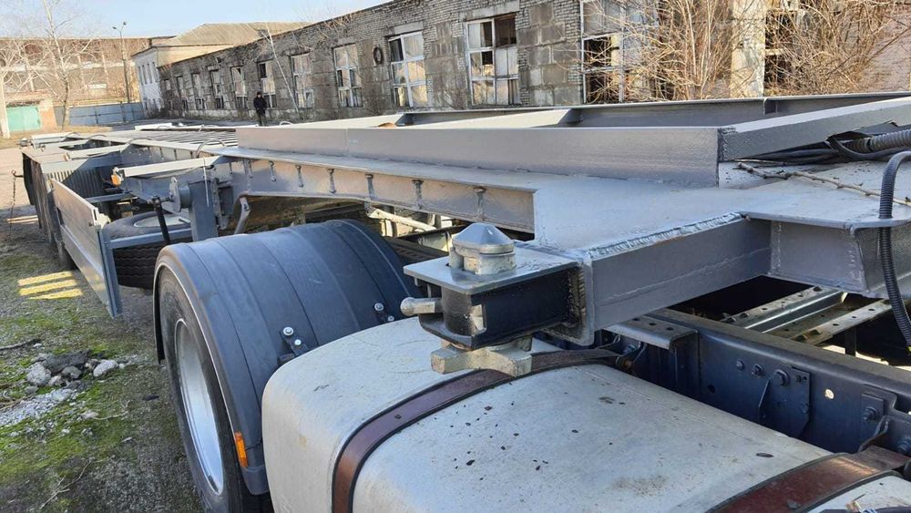 Продам тягач DAF XF95 напівпричіп ROBUSTE