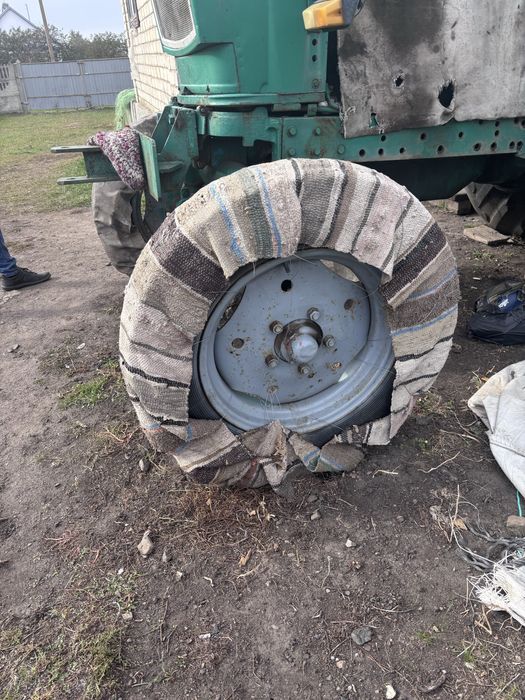 Продам трактор,