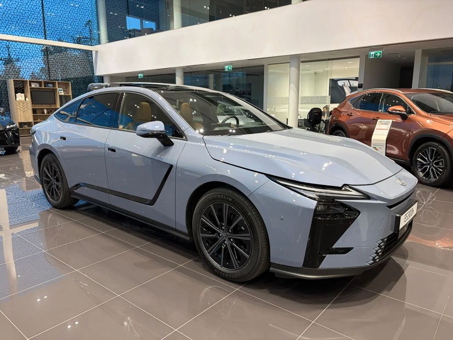 Lexus ES