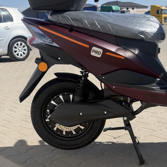 Електроскутер IDemo AeroX PRO MR150-LFP