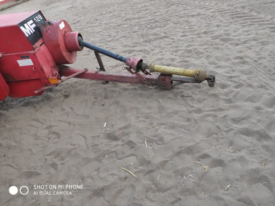 Прес підборщик masseu fergysson 128