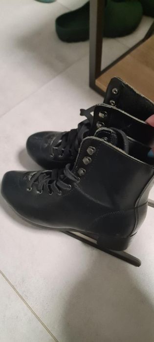 Łyżwy figurówki rozm. 38