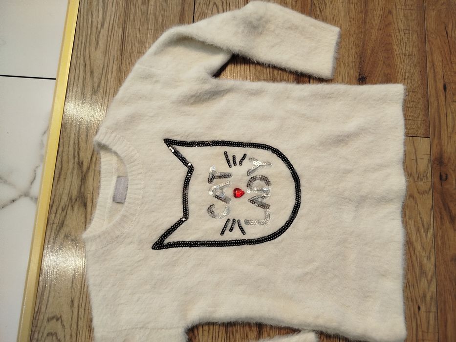 Biały sweter cekiny kotek pluszowy miękki 122