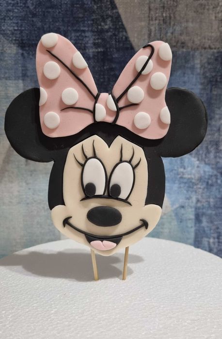 Figurka 2D Myszka Minnie z masy cukrowej na tort