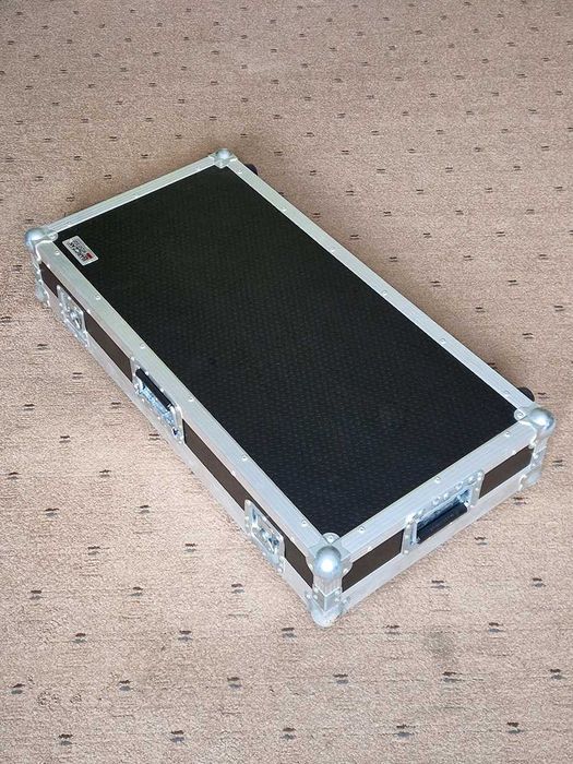 Pedalboard Barczak Cases 82×40 cm – custom, flightcase, podłoga, BDB