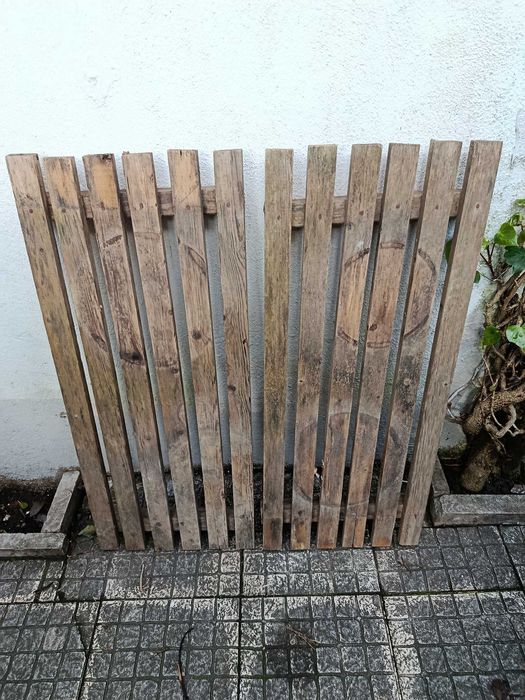 Estrados de madeira retangulares para plantas