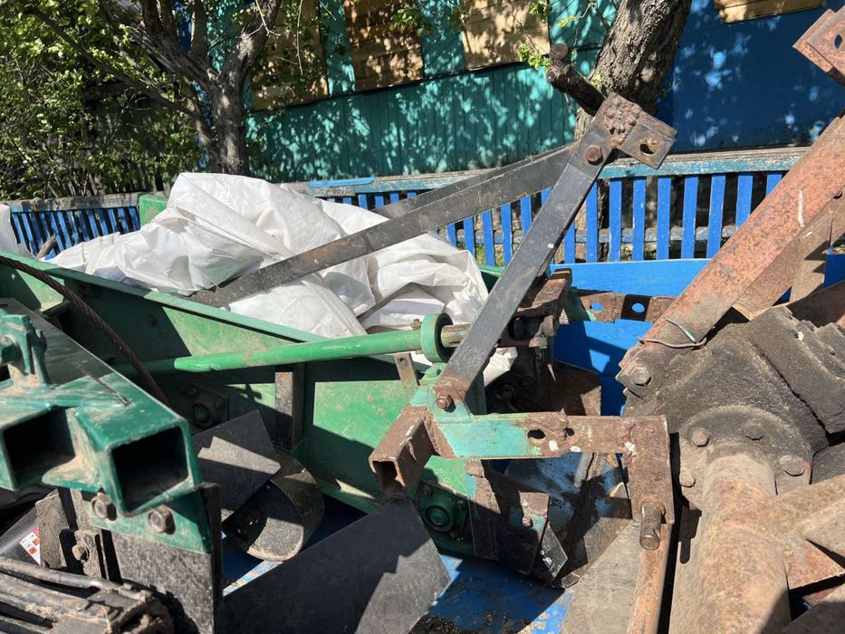 Продам мінітрактор 4х4