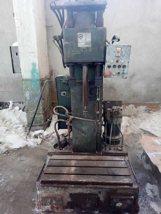 Хонинговальний станок 3к833