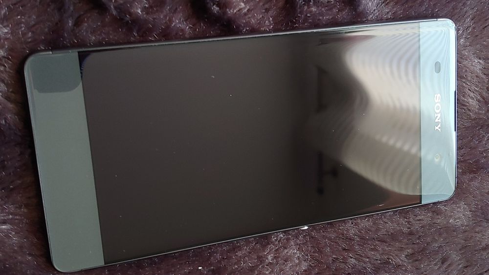 Sony XPERIA XA ekran w bdb stanie
