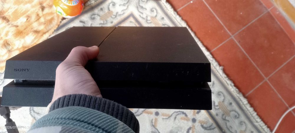 PlayStation com cabo HDMI