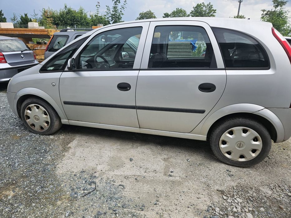 Opel Meriva 1.6 Benzyna 2005 – Auto na części kod lakieru:  Z157