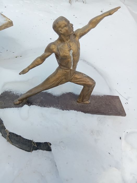 Скульптура Гімнаст срср