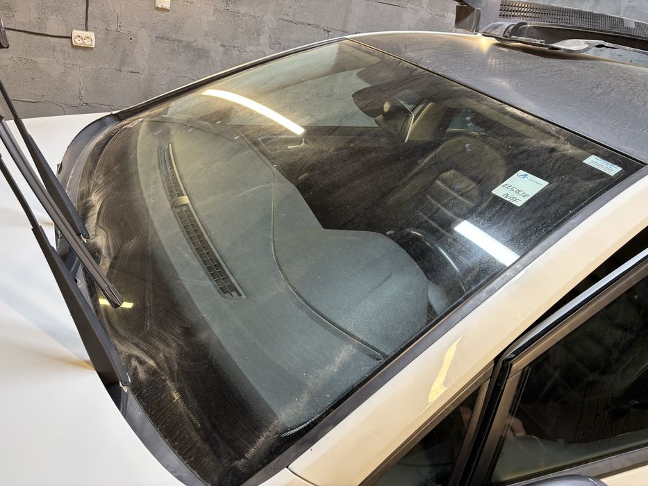 Лобове скло стекло Volkswagen E-Golf Golf 7 з підігрівом оригінал