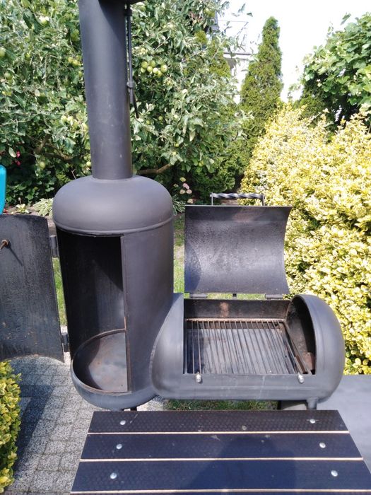 Grill-wędzarnia solidna