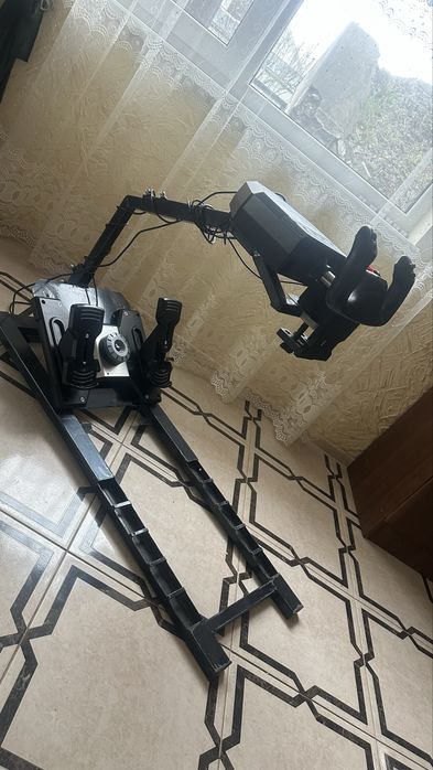 Авіасимулятор з кокпітом