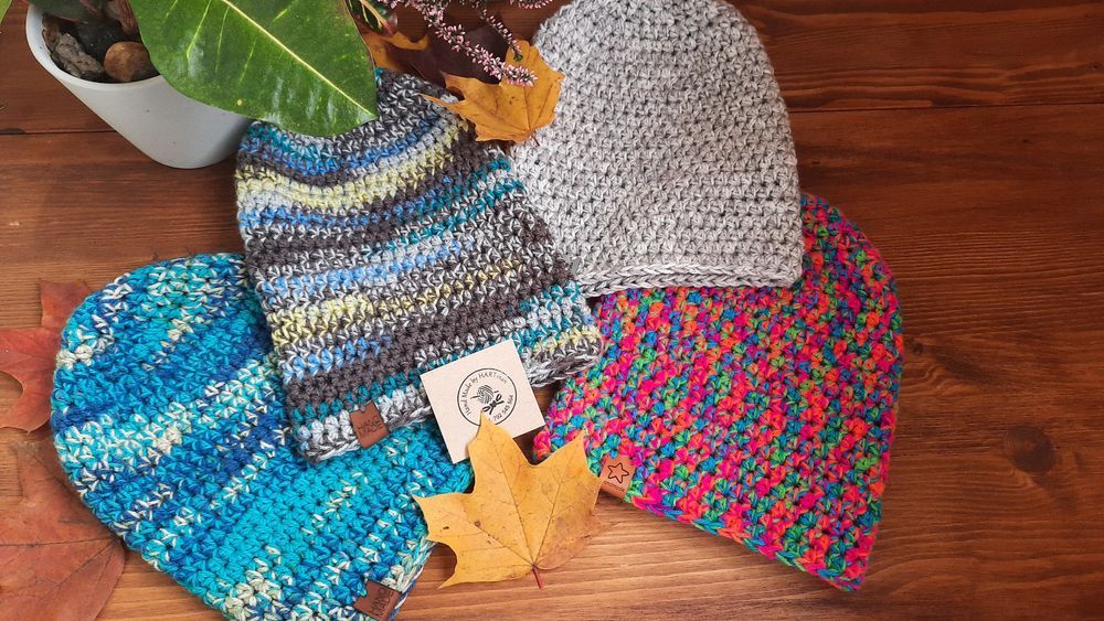 Czapka na szydełku, rękodzieło, akryl