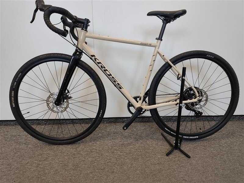 Rower gravelowy KROSS ESKER 4.0 Beżowy OUTLET