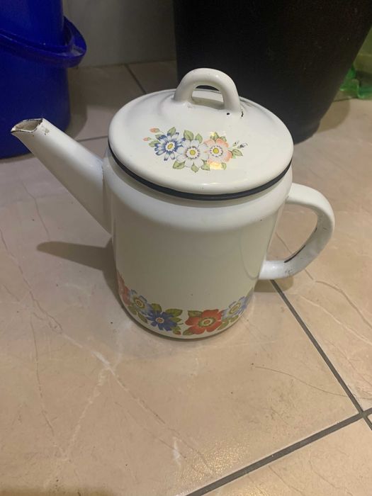 Продам чайник,форму для леденцов