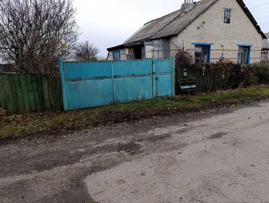 Житловий будинок. с.Серпневе.Валківський район.Харківська область