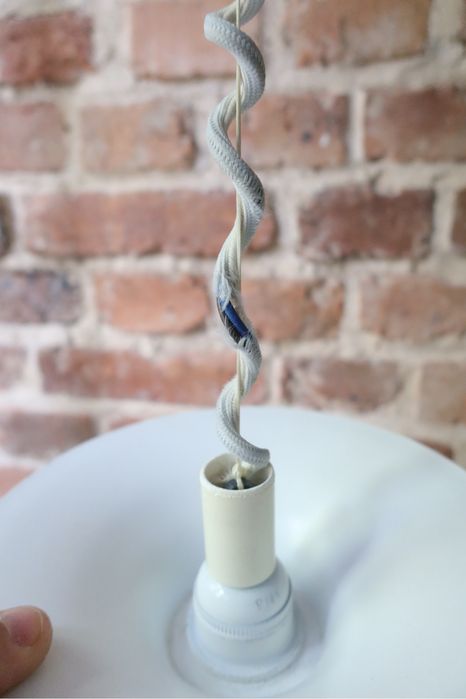 Biała duńska lampa wisząca Design Light Carina 1980 vintage