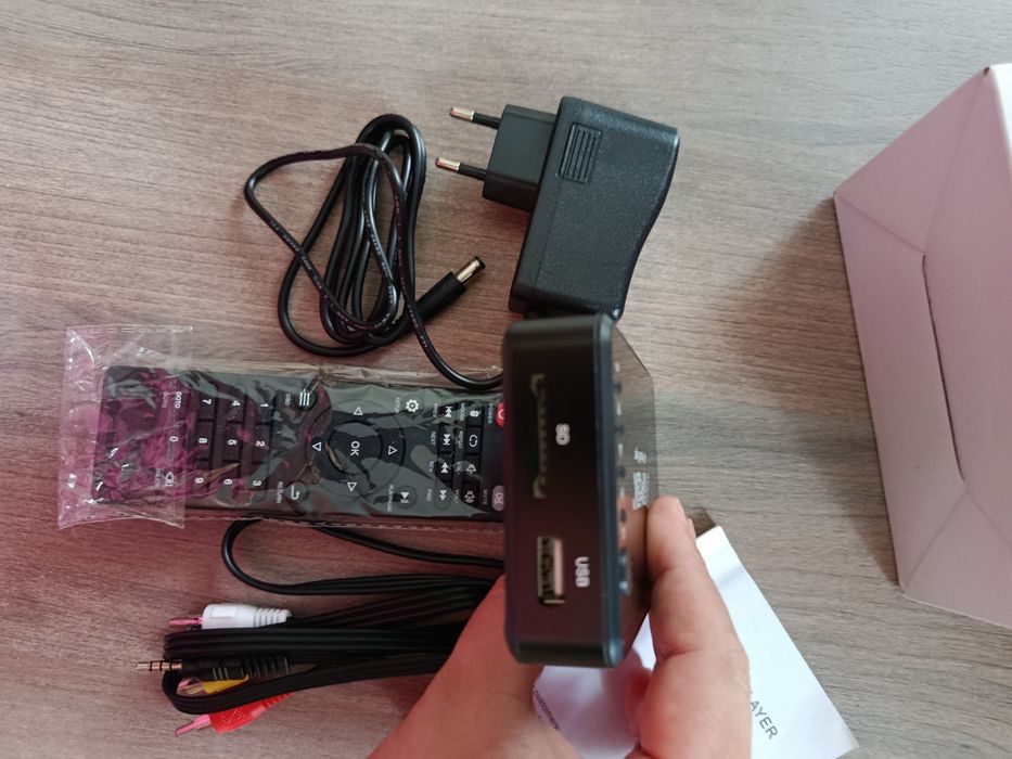 Мультимедійний плеєр, 4K 30hz HDMI мультимедійний плеєр для телевізора з виходом HDMI/AV/VGA