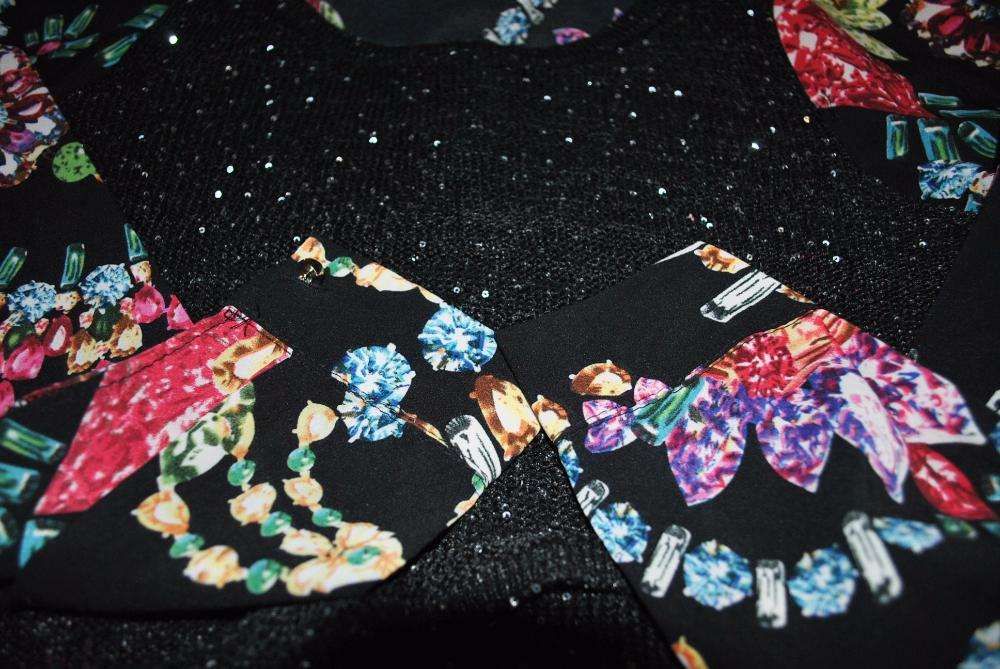 Блузка блуза эксклюзивная нарядная роскошная пайетки черная яркая