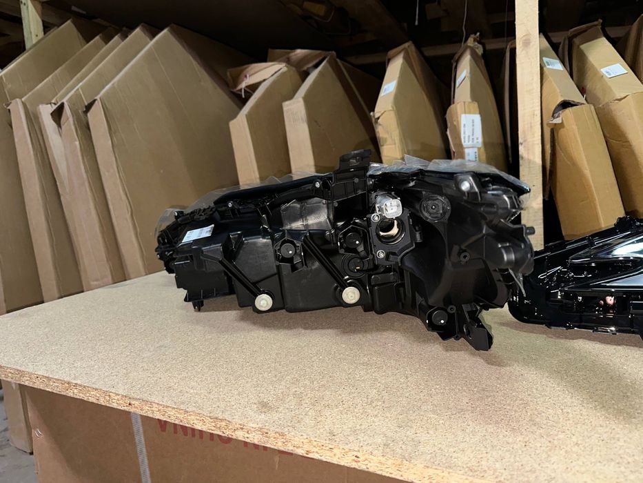 Фари, фара, фары Lexus ES 2022 2023 2024