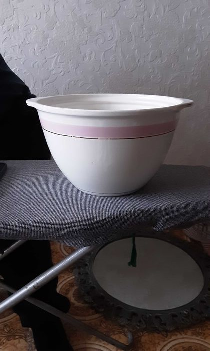 Супница без крышки