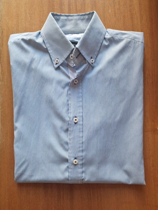 Camisa azul às riscas manga comprida