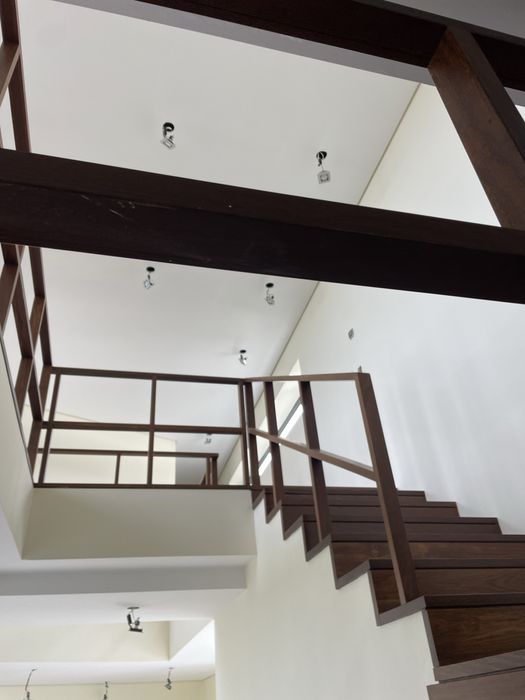 Pintor profissional de interior ,exterior, telhados ,portas , verniz .