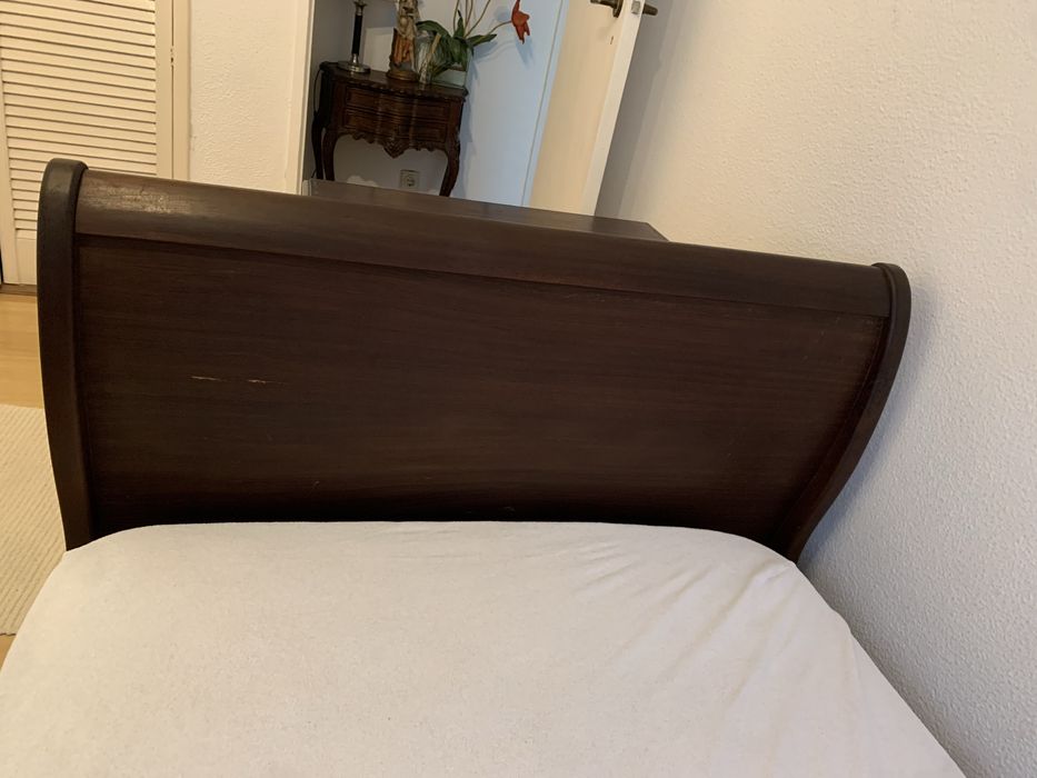 Cama de solteiro dupla + 2 colchões