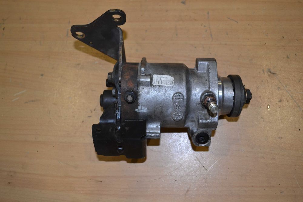 Топливный насос ТНВД Ford TRANSIT 2.4 Mondeo 2.0 2.2 5S7Q9B395AA