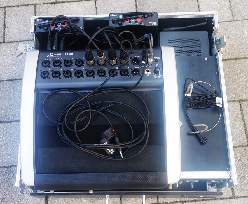 Zestaw mikser cyfrowy+mikrofony+wzm.sluchawkowy