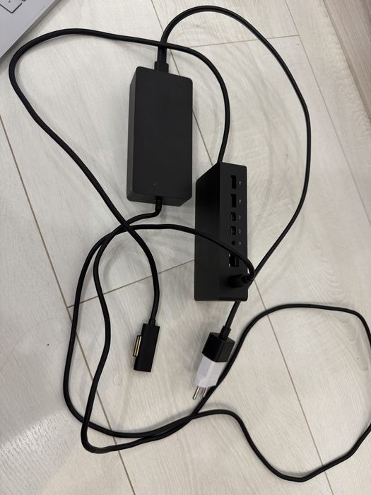 Microsoft surface book 2 intel core i5 8gb 256ssd