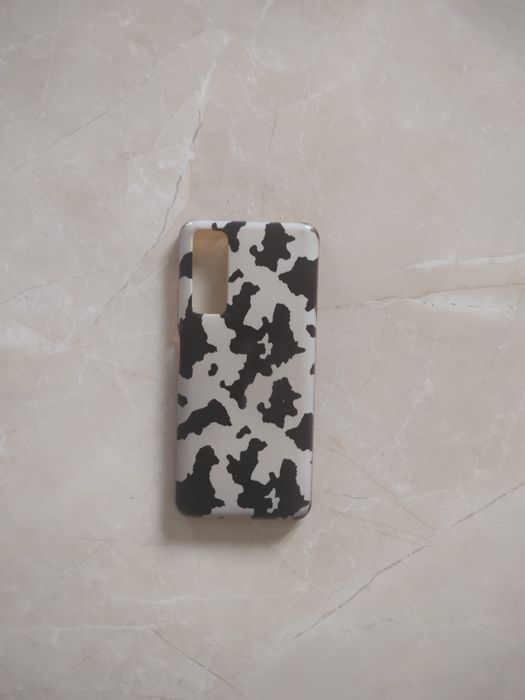 Huawei p Smart 2021 w pudełku od innego modelu + pokrowiec