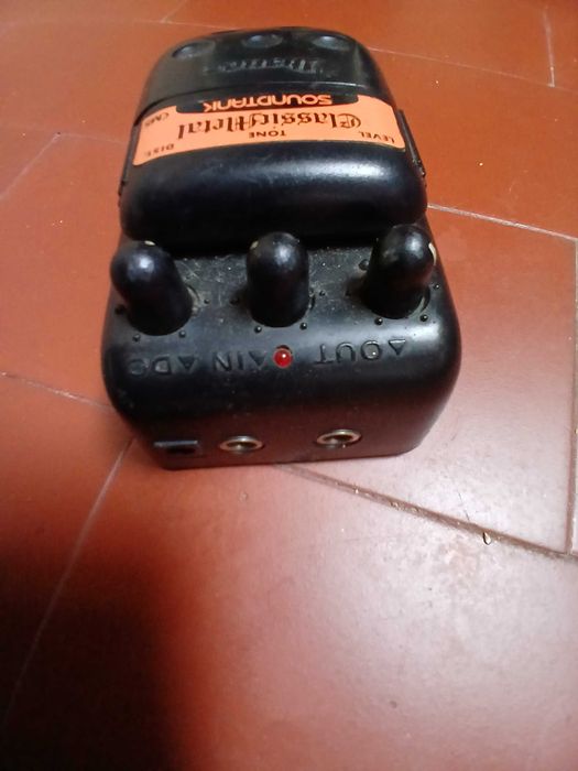 Pedal de distorçāo ibanez