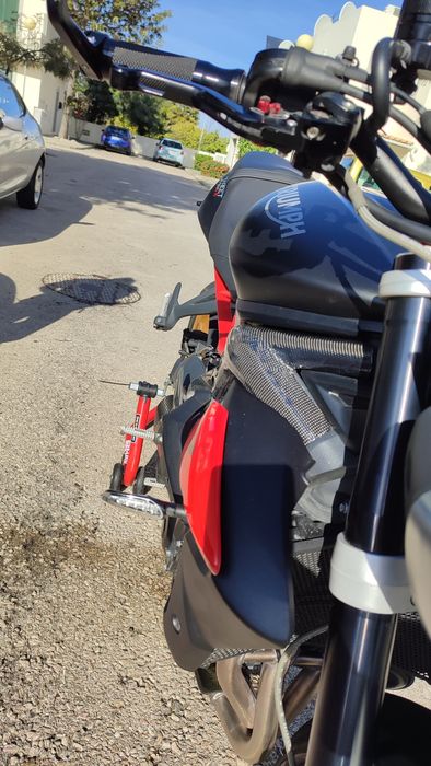 Triumph street triple R