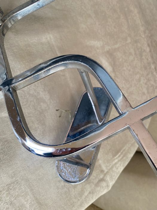 Candeeiro de teto em cor prata e vidro 58 cm.