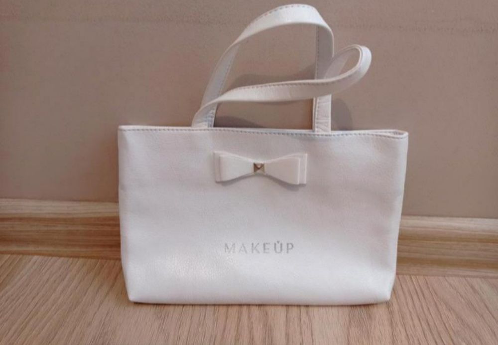 Сумка для косметики MAKE UP