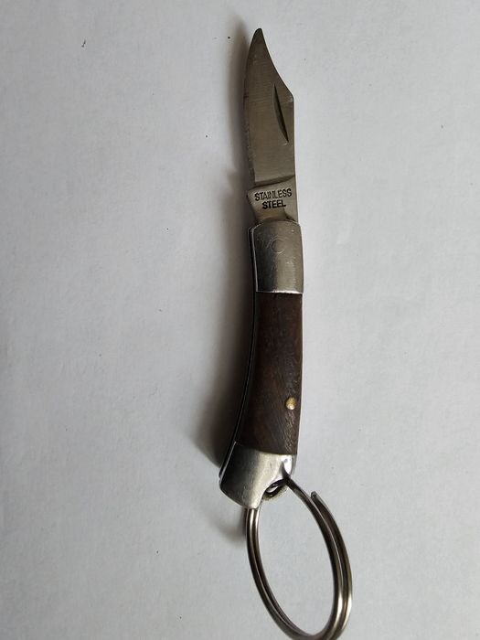 Карманный нож-брелок