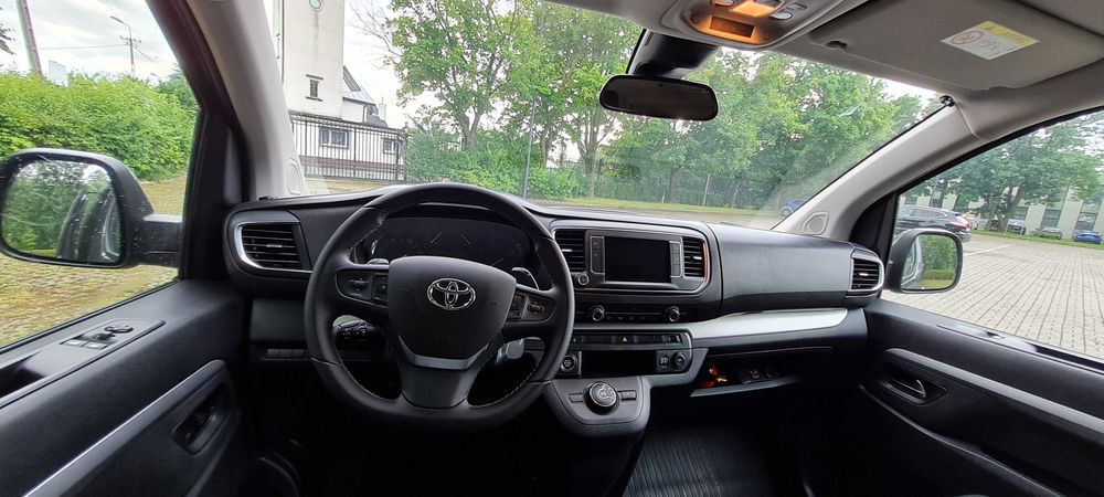 Wypożyczalnia wynajem BUS busa 9-osób Toruń Grębocin