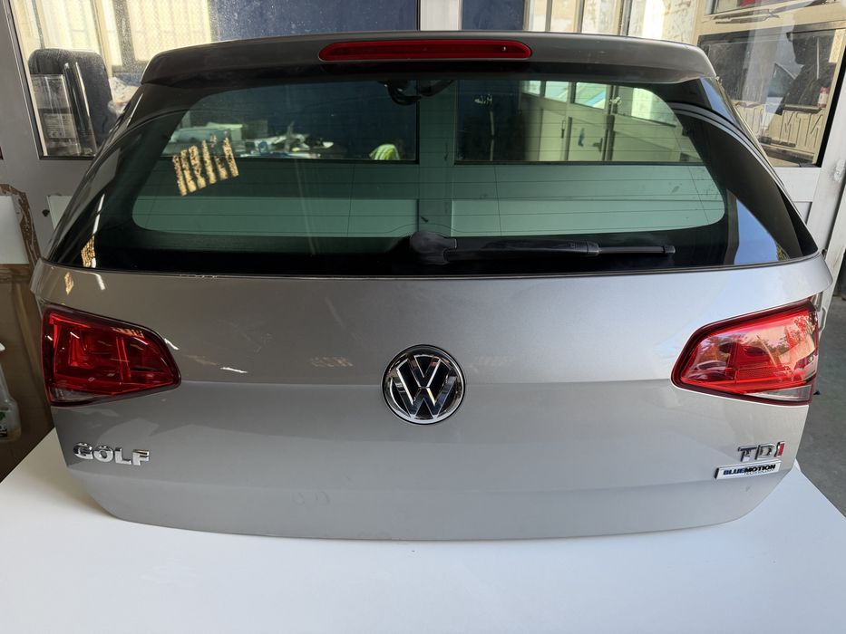 Tampa da Mala VW golf 7 completa