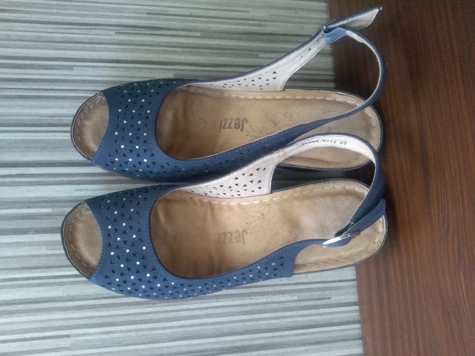 Sukienka 52 +buty na koturnie 39