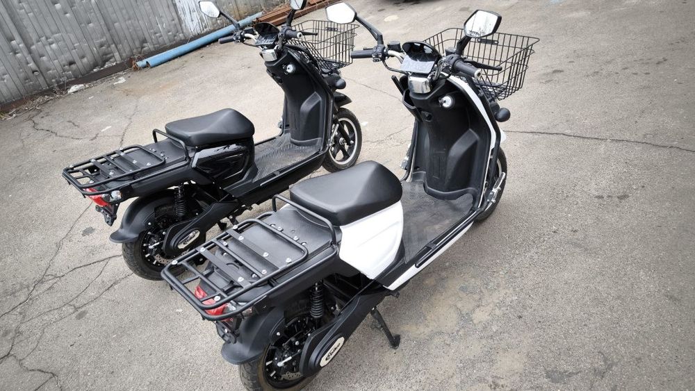 Електроскутер E-Bike ZX1500DA на 140км